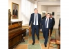 * ΚΑΙ ο υπουργός Γεωργίας στον Τύρναβο, να βοηθήσει τον Δήμαρχο. Αλλά κι ο Γιάννης Κόκουρας συμπαραστέκεται στην Κυβέρνηση, όσο μπορεί. Μαζί κι αντάμα πορεύονται. Ζ.