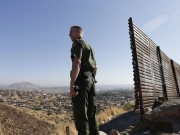 Να χτίσουν κρατούμενοι το φράχτη στο Μεξικό