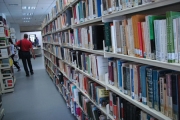 Ο υπουργός «αδειάζει» τη Δημόσια Βιβλιοθήκη Λάρισας