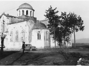 Ο μητροπολιτικός ναός του Αγ Αχιλλίου σοβαρά &quot;λαβωμένος&quot; από τον σεισμό της 1ης Μαρτίου 1941, στέκει ετοιμόρροπος. Αρχείο Φωτοθήκης Λάρισας