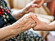 Πρόγραμμα «Σε φροντίζω», για τη φροντίδα ηλικιωμένων στο σπίτι