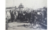 16 Φεβρουαρίου 1963: Κάτοικοι της συνοικίας Αγίου Χαραλάμπους, ανέσυραν από την κοίτη του Πηνειού, τεράστιο κορμό δέντρου, βάρους 300 κιλών περίπου. Από το αρχείο της «Ελευθερίας».