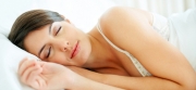 Πέντε τρόποι για να ομορφύνετε στον ύπνο σας