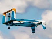 Πρώτη παράδοση δέματος με drone από την Amazon