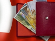 Η ελληνική κρίση ενισχύει το ελβετικό φράγκο