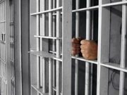 «Γκαρσονιέρες» για κρατούμενους σε φυλακές