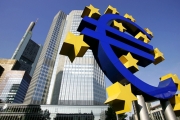 Κλειδώνει η απόφαση της ΕΚΤ για την αγορά ομολόγων