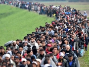 Επταπλασιάστηκαν οι ροές μεταναστών προς την ΕΕ