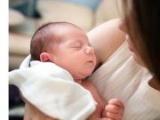 Τα «μωρά της πανδημίας» έχουν λιγότερες αλλεργίες και καλύτερο μικροβίωμα