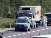Πτώματα 70 μεταναστών σε φορτηγό-ψυγείο