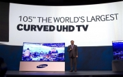 Από τη Samsung η μεγαλύτερη κυρτή τηλεόραση με οθόνη 105 ιντσών