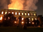 Φωτιά κατέστρεψε το Εθνικό Μουσείο στο Ρίο ντε Τζανέιρο