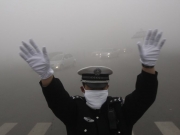 Κίνα: 24 πόλεις σε “κόκκινο συναγερμό” λόγω ατμοσφαιρικής ρύπανσης