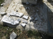 Γ. Σούρλας: Βάνδαλοι κατέστρεψαν το μνημείο στο Ύψωμα 731
