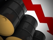 Κατρακυλούν οι διεθνείς τιμές του πετρελαίου
