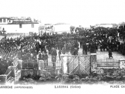 Πλατεία Καλλιθέας (Ακροπόλεως).  Επιστολικό δελτάριο αρ. 374 των Πάλλη και Κοτζιά. Αρχείο Φωτοθήκης Λάρισας.