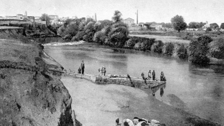 Η Σκάλα της περαταριάς κοντά στα Παλαιά Σφαγεία. Φωτογραφία από επιστολικό δελτάριο του Στ. Στουρνάρα. Περίπου 1910-15