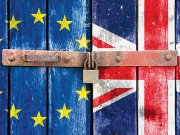 Brexit: Απειλή βέτο για τους υπηκόους ΕΕ