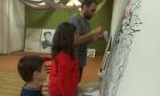 Μικροί ζωγράφοι παρουσιάζουν τα έργα τους στη Βιβλιοθήκη