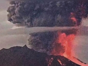 Θεαματική έκρηξη ηφαιστείου
